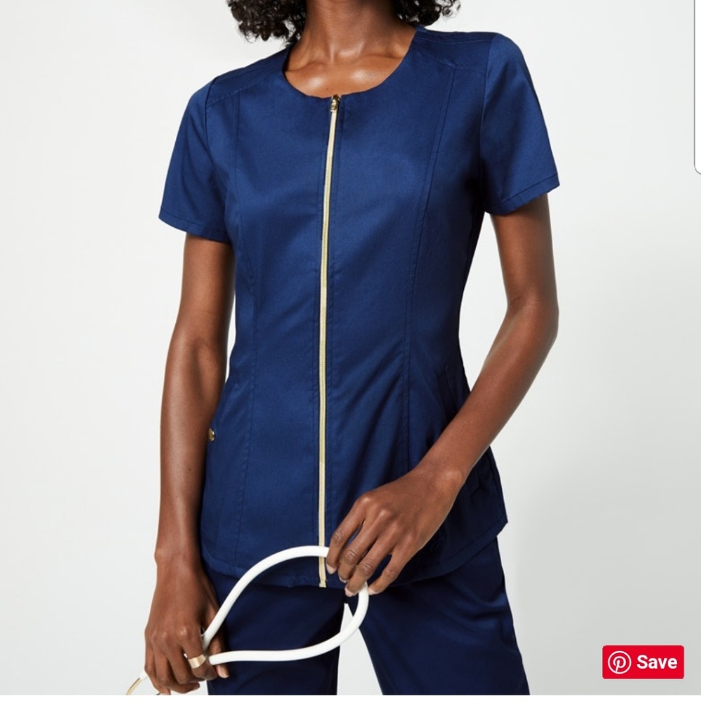 Jaanuu scrub top